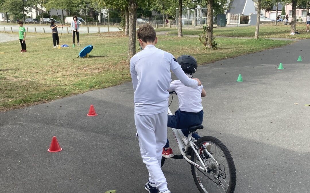 Projet classe olympisme : tutorat sportif de la classe de 3F auprès des sixièmes